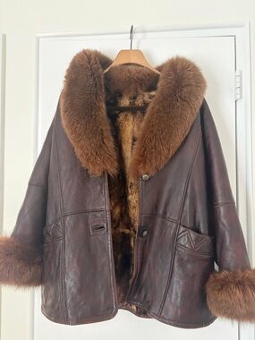 Vintage Brown Leather Jacket with Fur Trim